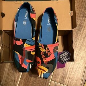 NIB TOMS Alpargata multi curation Liberty print sz 11